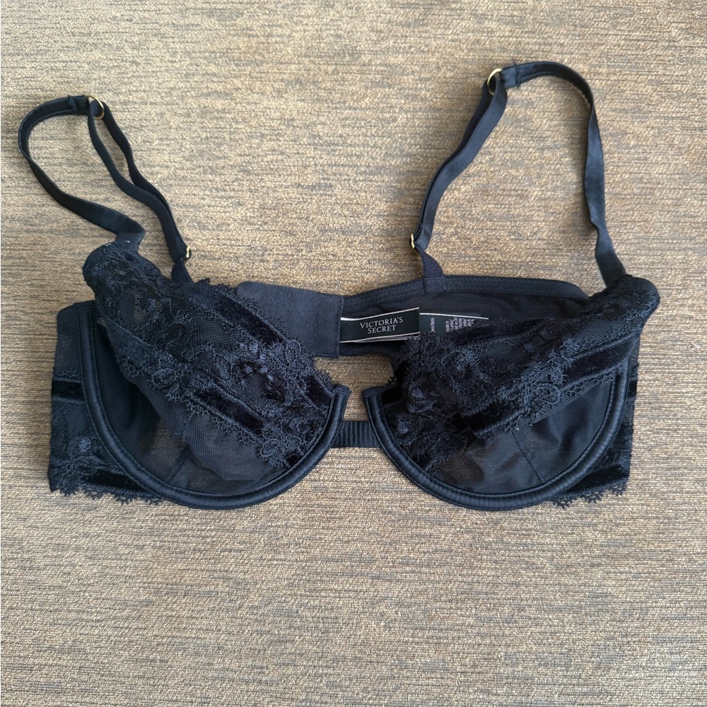 Victoria's Secret Black Lace Demi Bra Size 36 C